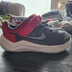 Nike Kids Black and Red Velcro Athletic Sneakers
